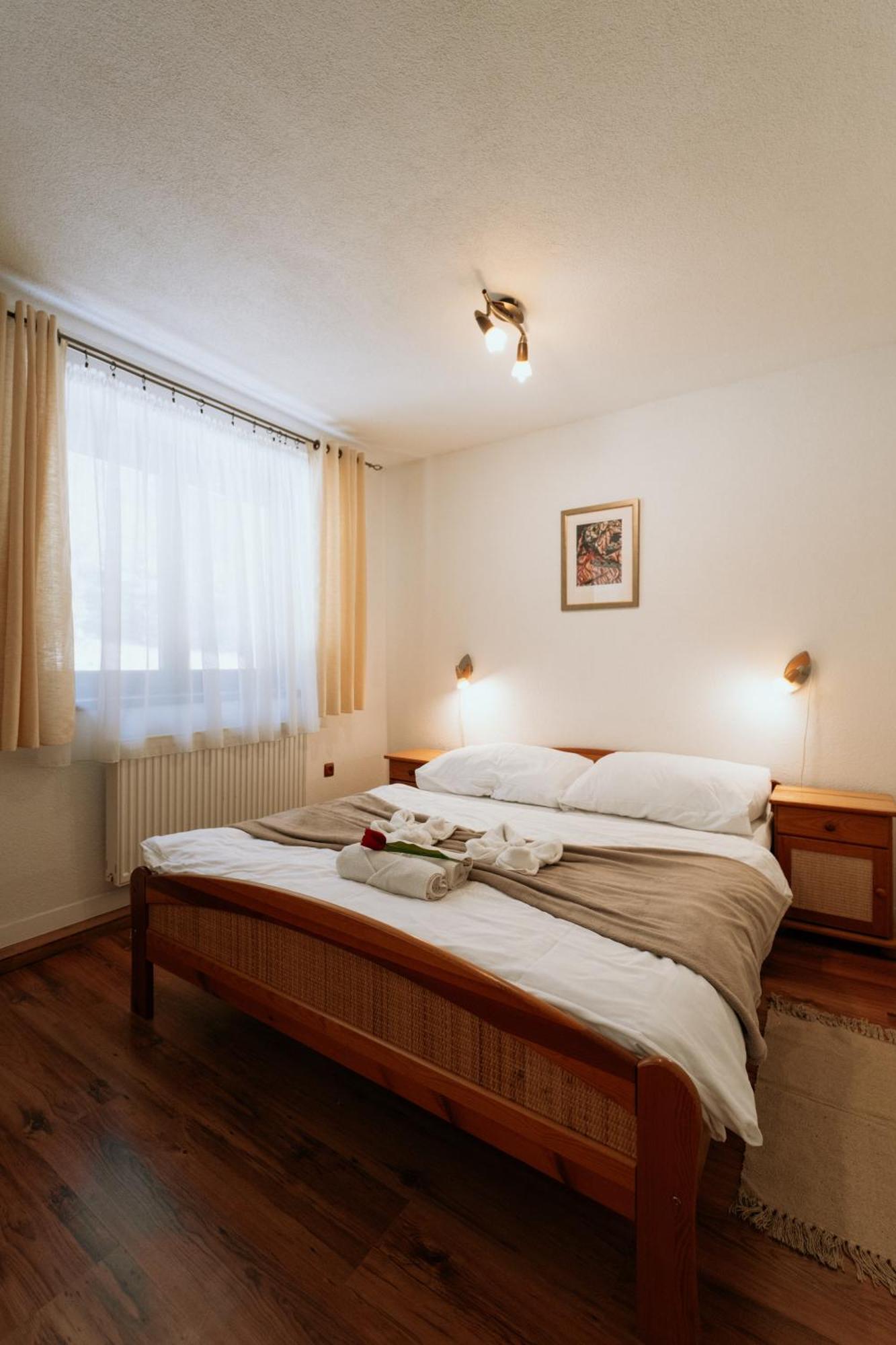 Horsky Hotel Bartoska Cremosne Exterior photo